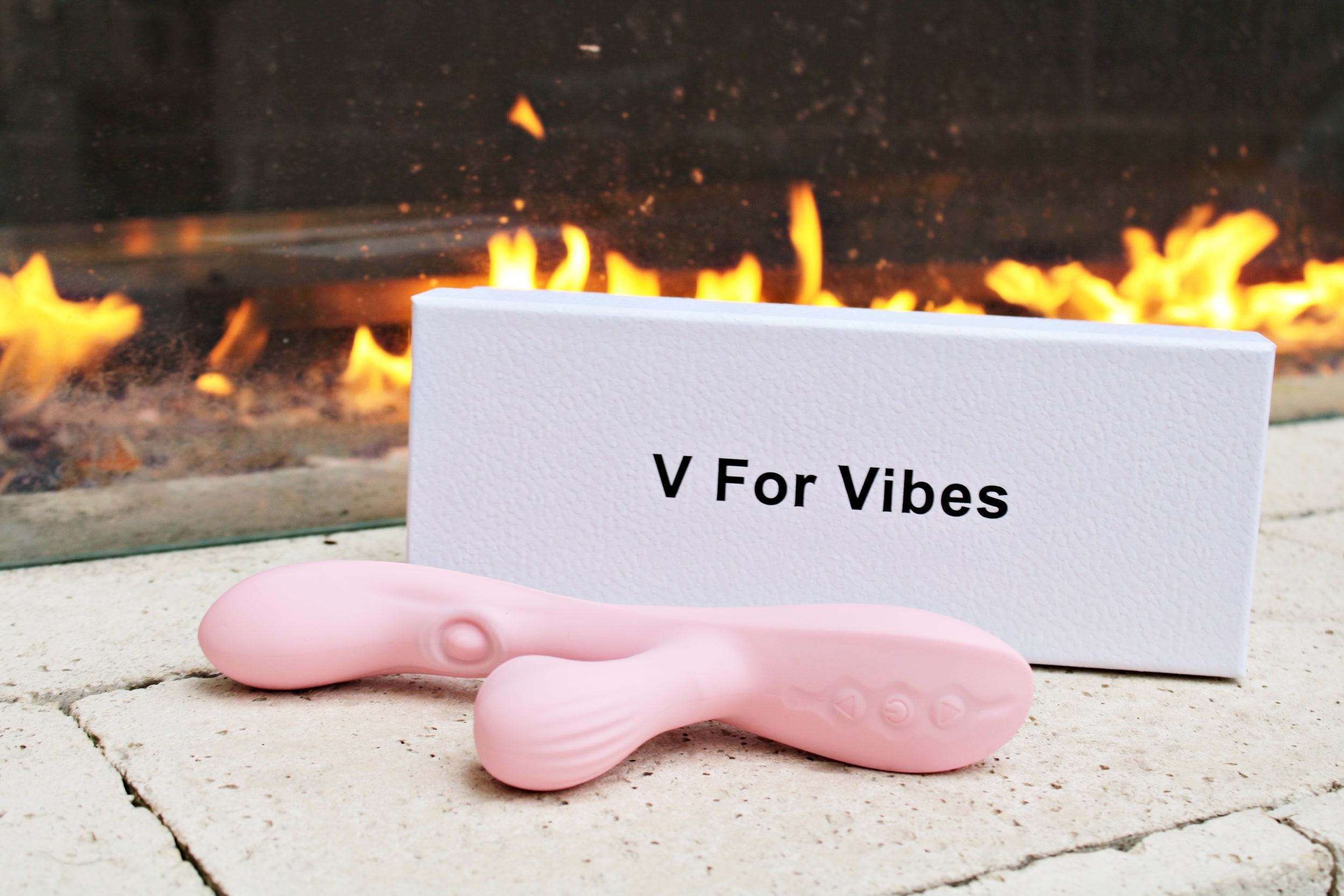 Sucking Vibrator - Rabbit Tapping G-spot Vibrator | V For Vibes