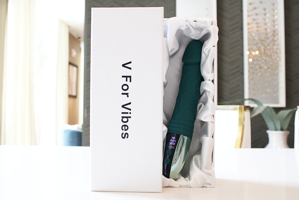 Vibrating Dildo - Best Dildo Vibrator Lady Justice | V For Vibes