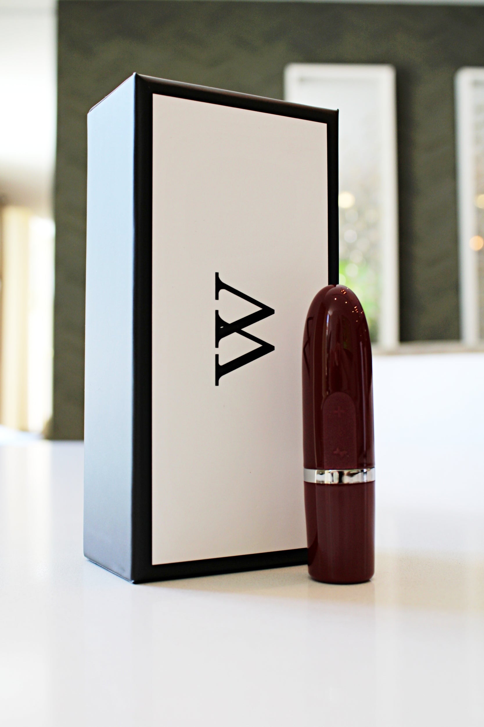 Lipstick Vibrator - Vibrating Lipstick | V For Vibes